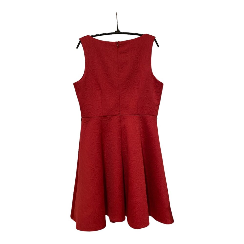 Elle Sangria Red Sleeveless Fit & Flare Dress with Embossed Roses Women's Size L - Picture 2 of 7